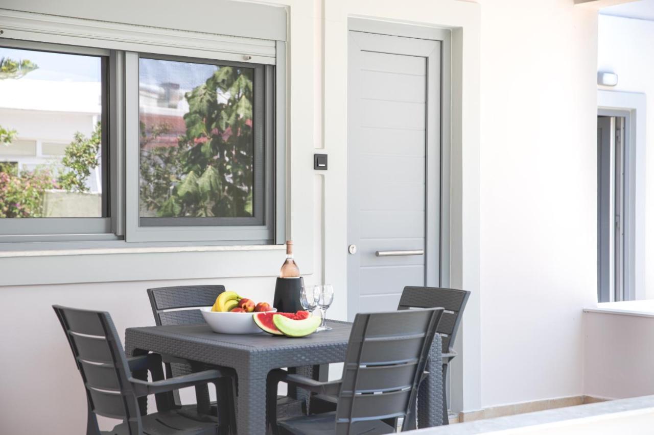 Philippos & Alexandros Apartments Tigaki 外观 照片